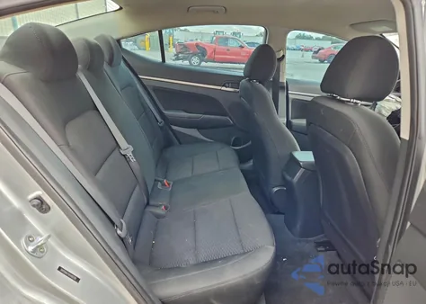 2019 Hyundai Elantra Sel z USA, uszkodzony, nr VIN 5NPD84LF5KH482780